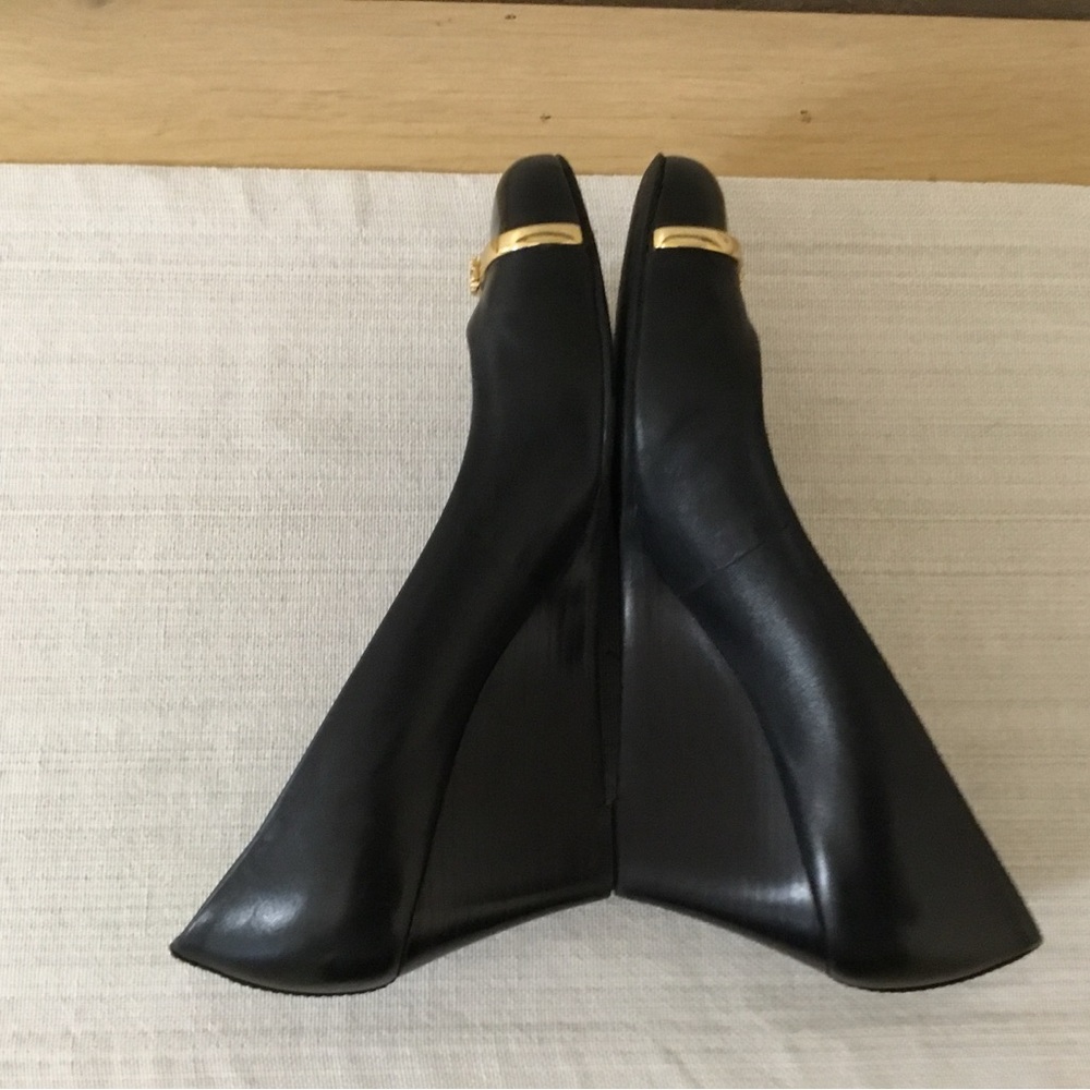 Tory Burch Pacey wedges  Black Patent Leather Cap Toe Shoes For Woman Size 8M - Picture 10 of 13